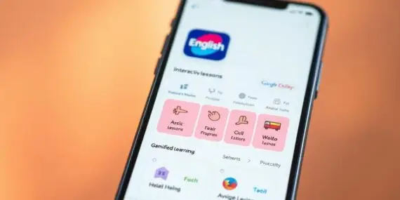 Descubra o aplicativo que promete ensinar inglês rapidamente.